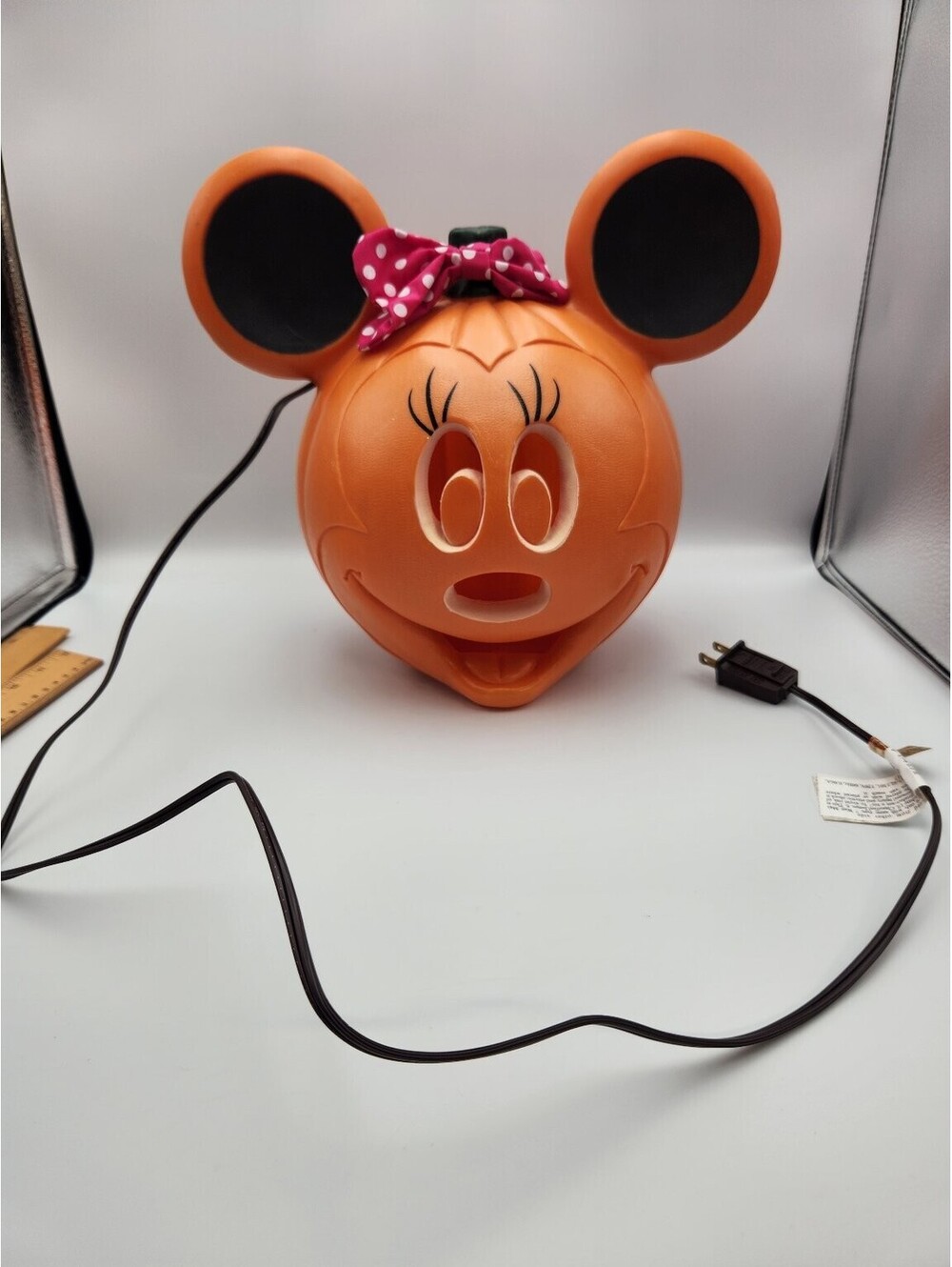 Disney Minnie Mouse Pumpkin Light Up Halloween Blow Mold Decor 2016 - I3